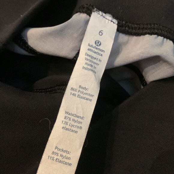 Lululemon Sz 6 Tranquil High Rise Roll Down Crop Kara Blossom Capri Pants EUC - Picture 4 of 4